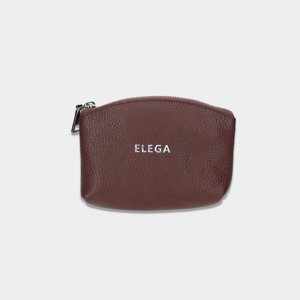 <![CDATA[Etuje malá Sammy hnědá]]>